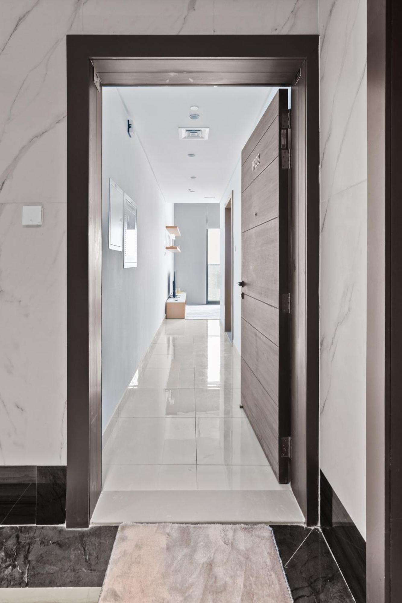 Elegant With Close Kitchen - Dubialand Dubai