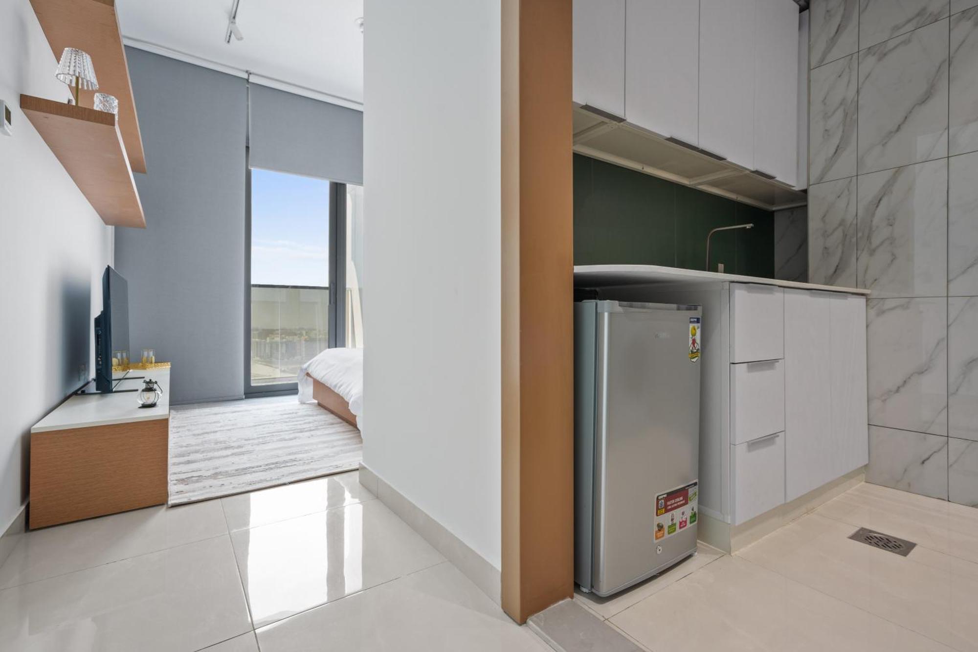 Elegant With Close Kitchen - Dubialand