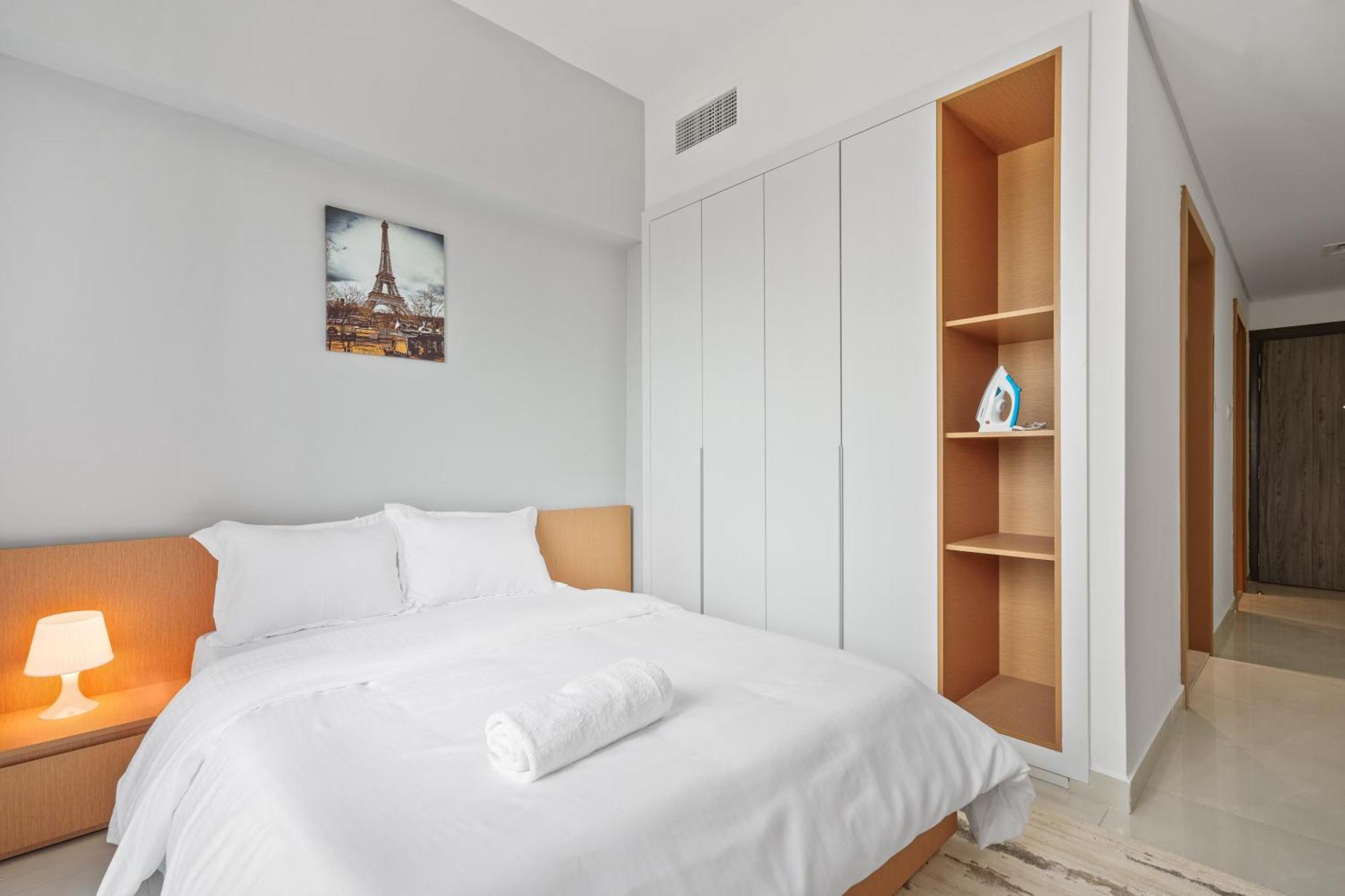 Elegant With Close Kitchen - Dubialand Apartment